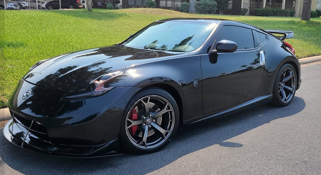 Black 370Z